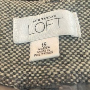 Ann Taylor Knickers/Capris